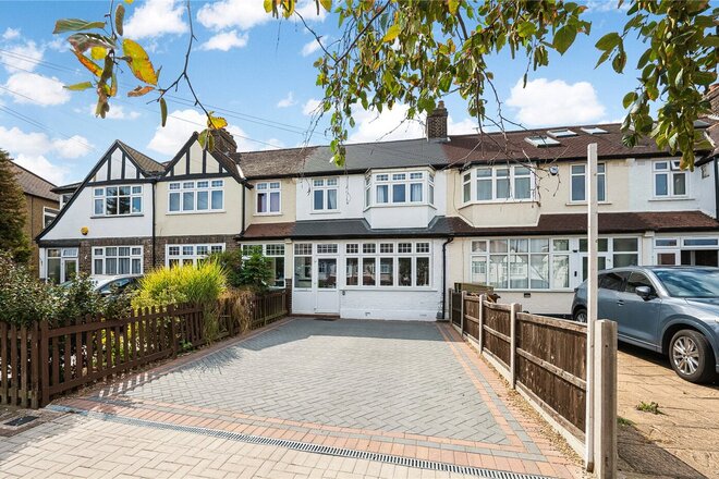 Aviemore Way, Beckenham, BR3