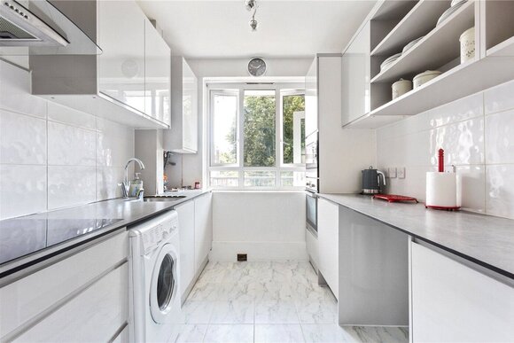 Holdsworth House, London, SW2