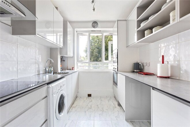 Holdsworth House, London, SW2