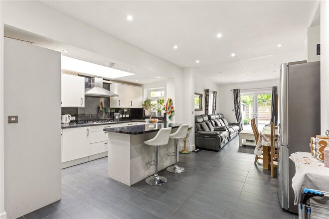 Mildenhall Road, London, E5