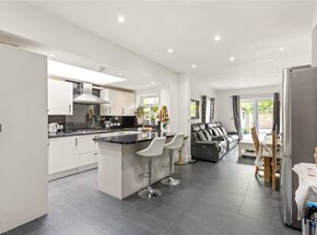 Mildenhall Road, London, E5