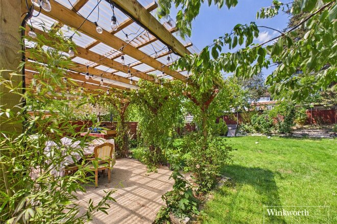 Birchwood Court, Edgware, HA8