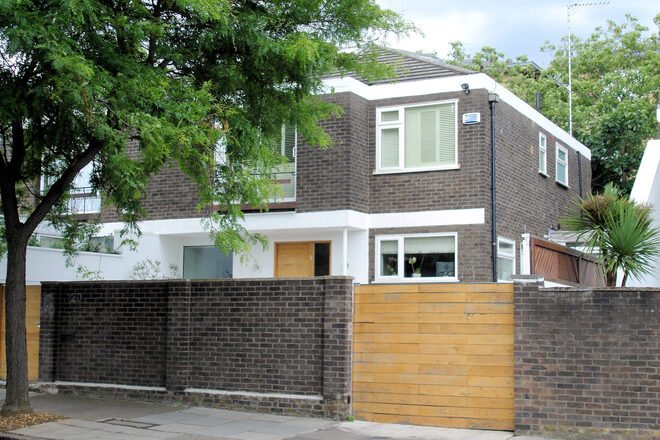 Loudoun Road, London, NW8