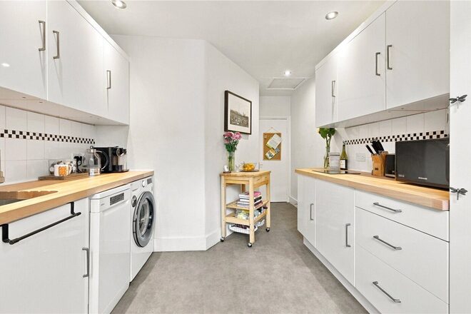 Lothair Road, London, N4