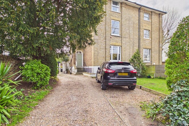 Berrylands Road, Surbiton, KT5