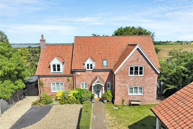 Dunwich Road, Halesworth, IP19