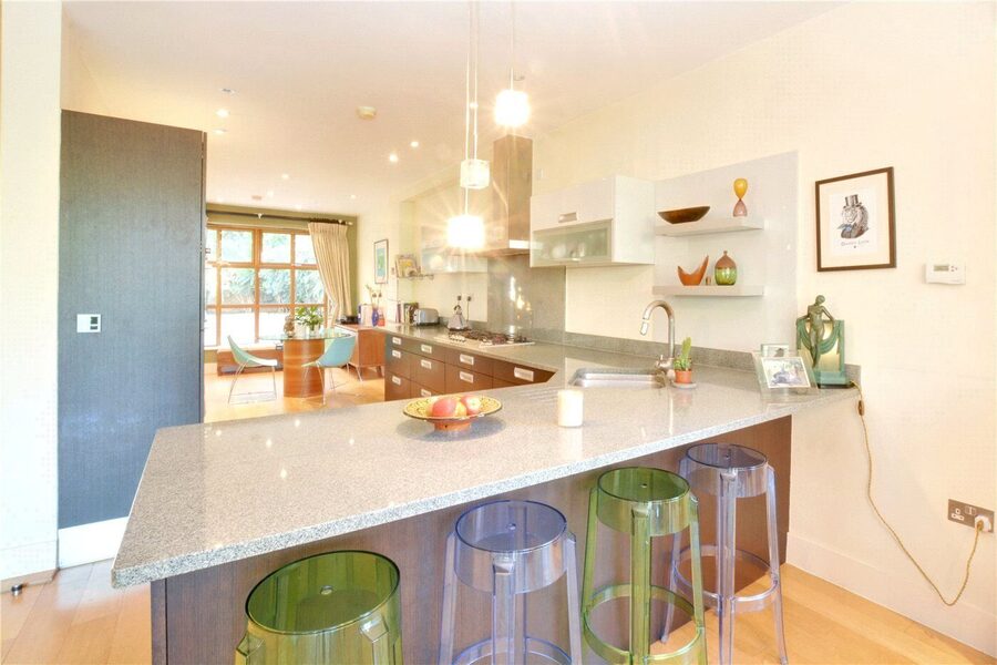 Breakfast Bar