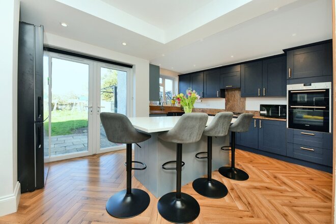 Colborne Way, Worcester Park, KT4