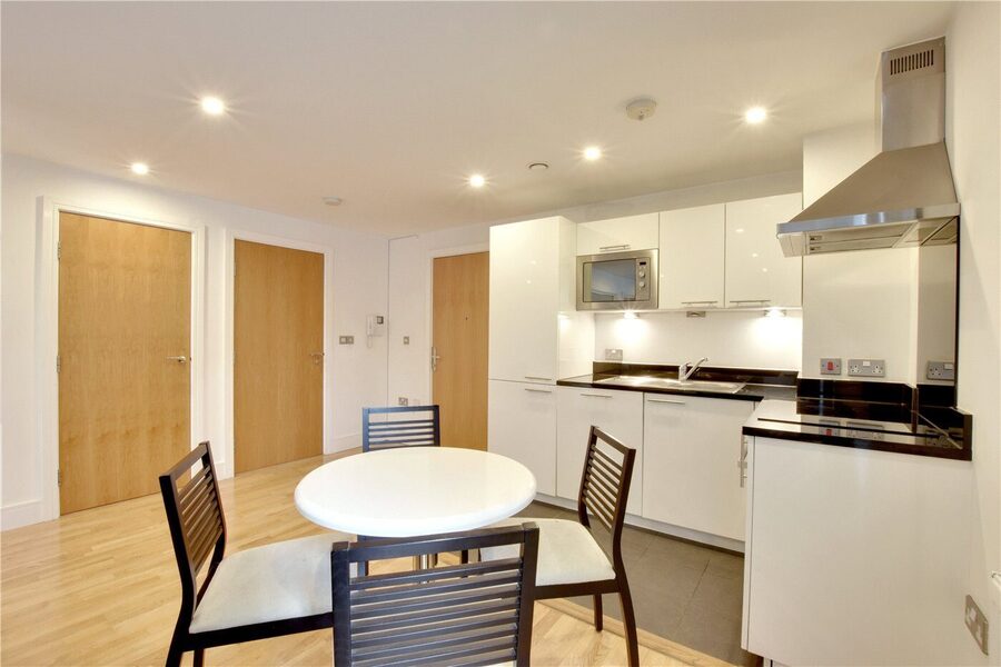 Kitchen/Dining Area
