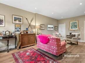 Totteridge Village, London, N20