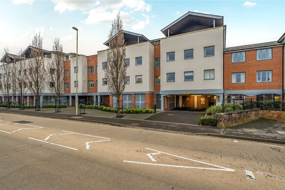 New Road, Hampshire, RG21