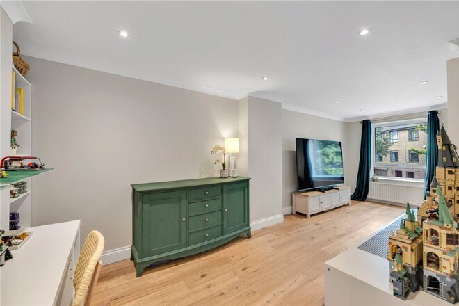 Abinger Mews, London, W9