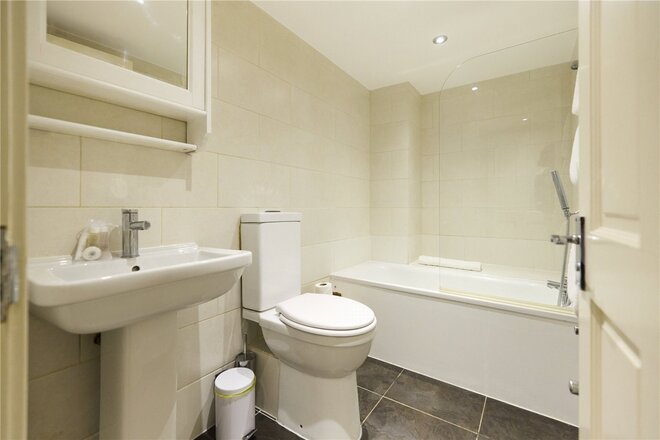 Mildenhall Road, London, E5