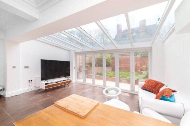 Redington Gardens, London, NW3