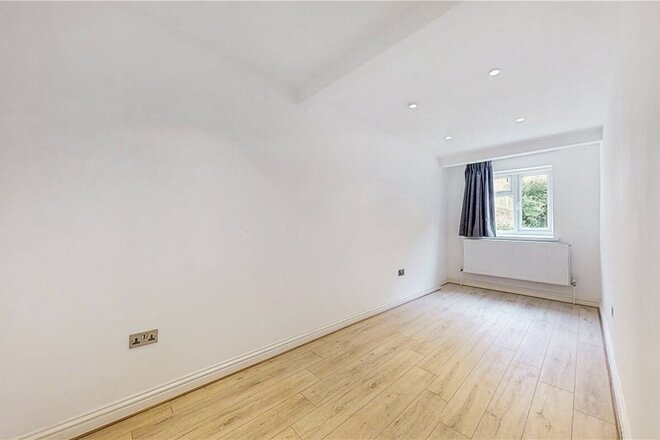 Falkland Road, London, NW5
