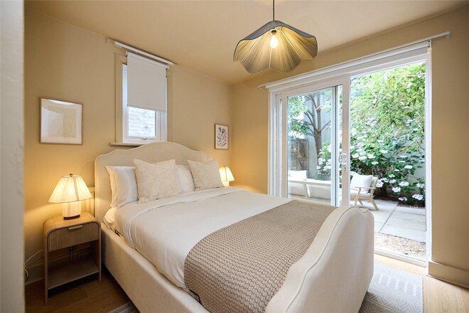 Blythe Road, Brook Green, W14