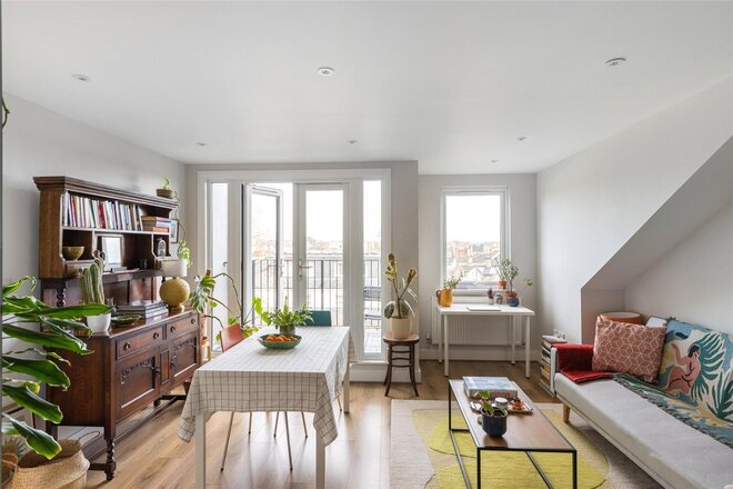 Clifford Road, London, SE25