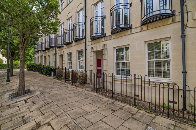 Horstmann Close, Somerset, BA1