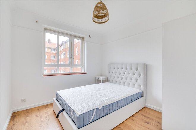 Holman Hunt House, Field Road, W6