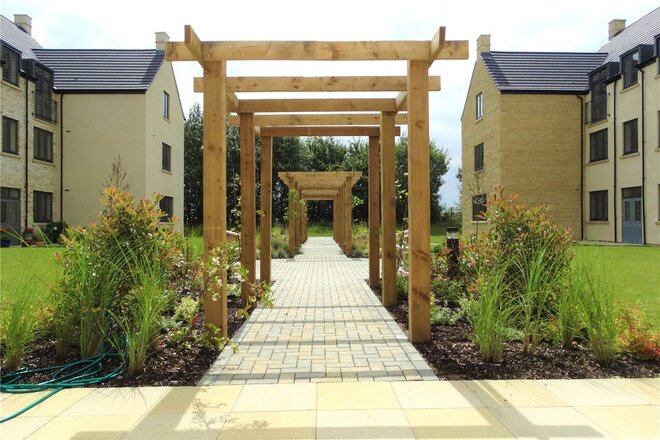 Trinity Road, Oxon, OX7