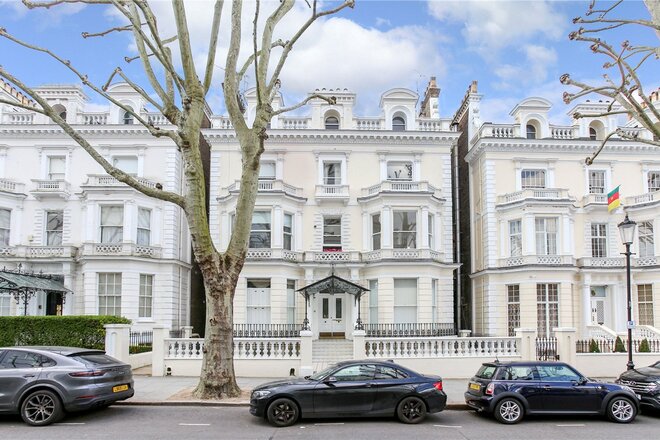 Holland Park, London, W11