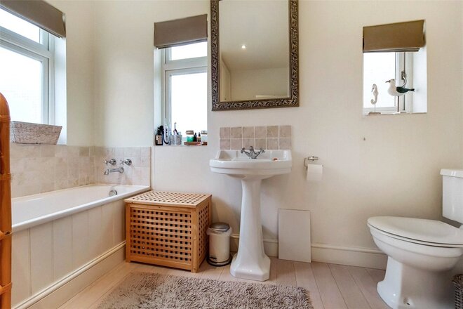 Park Road, Kingston upon Thames, KT2