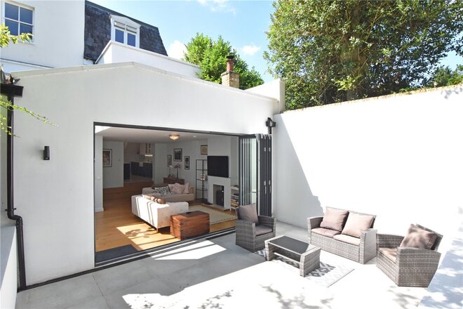 Lee Road, Blackheath, SE3
