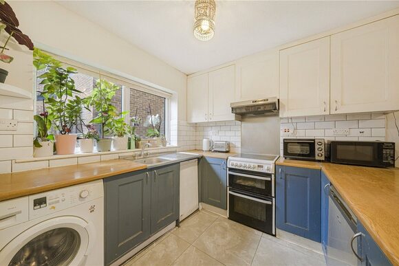 Farrow Place, London, SE16