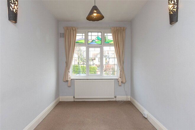 Chalkwell Avenue, Essex, SS0