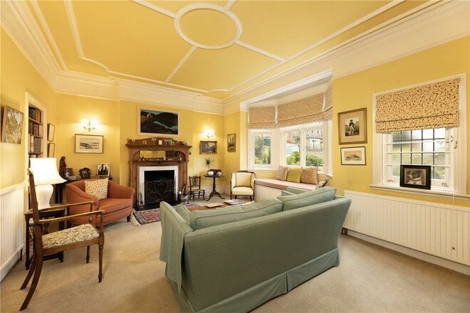 Larpent Avenue, London, SW15