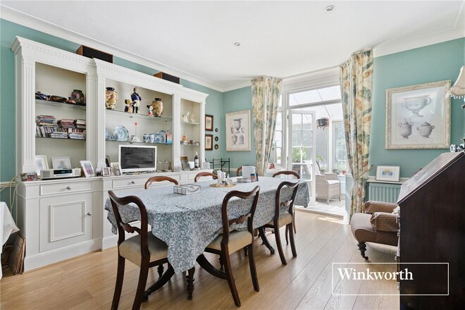 Claremont Park, Finchley, N3