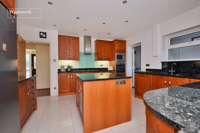 Sandy Lane, Sutton, SM2