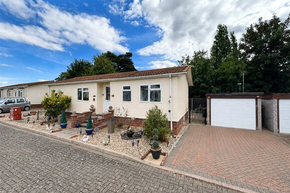 Priory Park, Ruskington, NG34