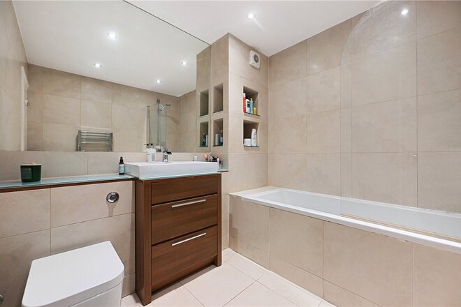 Kensington Heights, London, W8