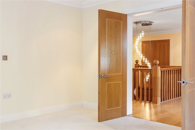 Callow Hill, Surrey, GU25