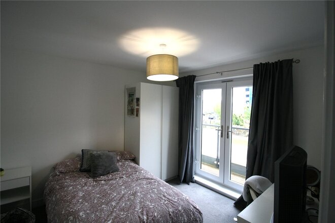 Slade Baker Way, Bristol, BS16