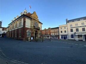 High Street, Wiltshire, SN8