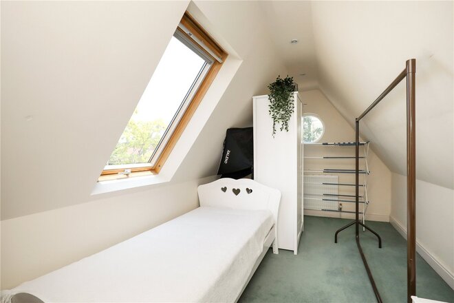Tring Avenue, Ealing Common, W5