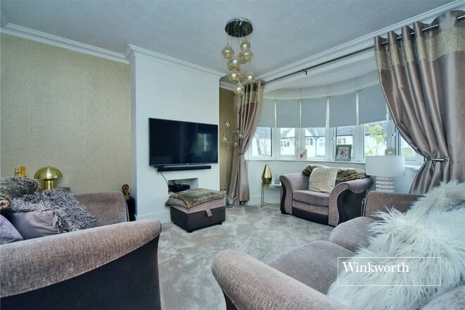 Rougemont Avenue, Morden, SM4