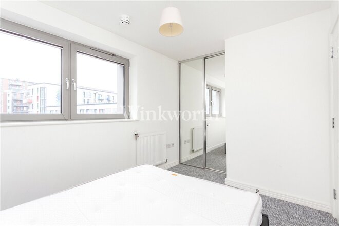Merlin Heights, London, N17