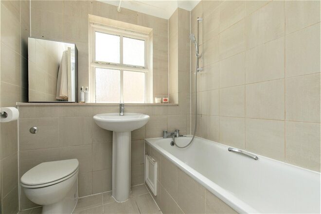 Montgomerie Mews, London, SE23