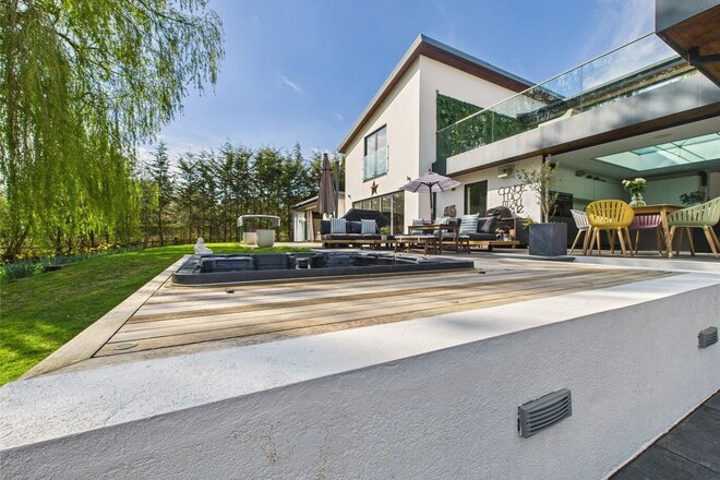Ashford Hill Road, Thatcham, RG19