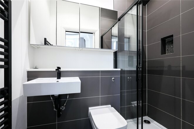Creffield Road, London, W5