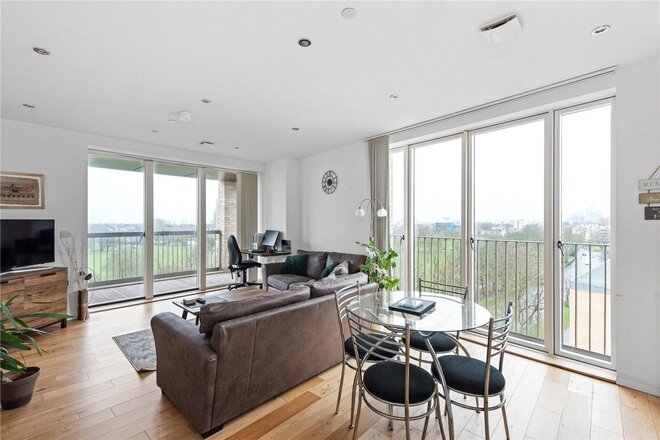 Murrain Road, London, N4