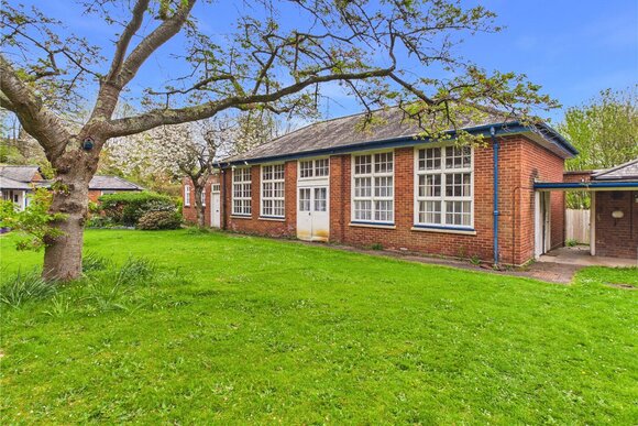 The Lodge, Crediton, EX17