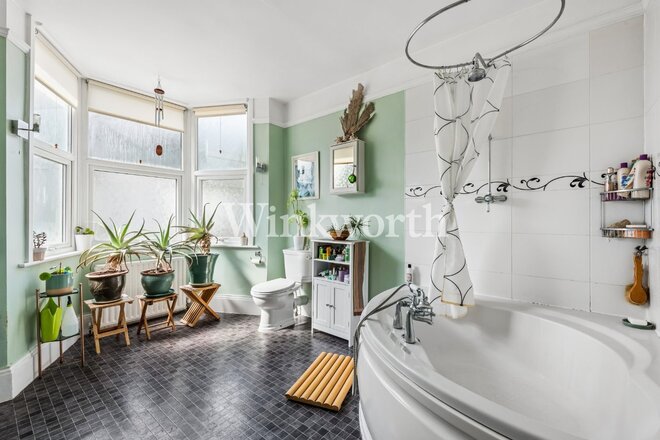 Dowsett Road, London, N17