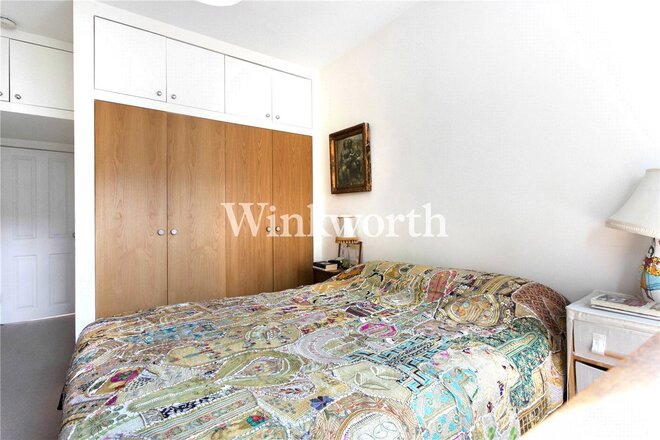 Woodside Gardens, London, N17