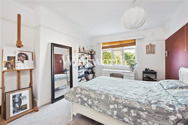 Fox Lane, London, N13