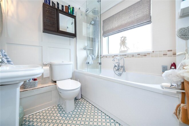 St. Guthlac Avenue, Peterborough, PE6