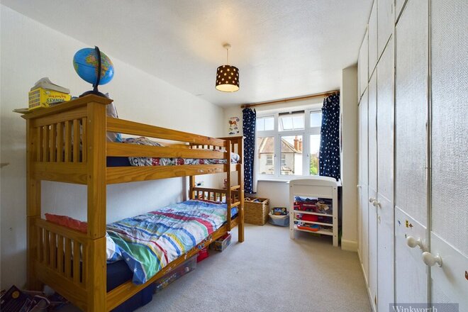 South Lane, Kingston upon Thames, KT3